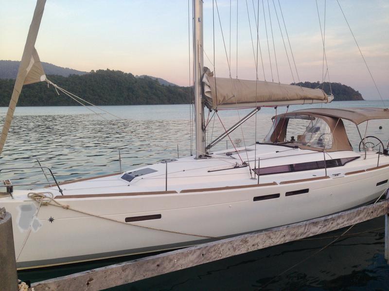 Book yachts online - sailboat - Jeanneau Sun Odyssey 409 - Malee - rent