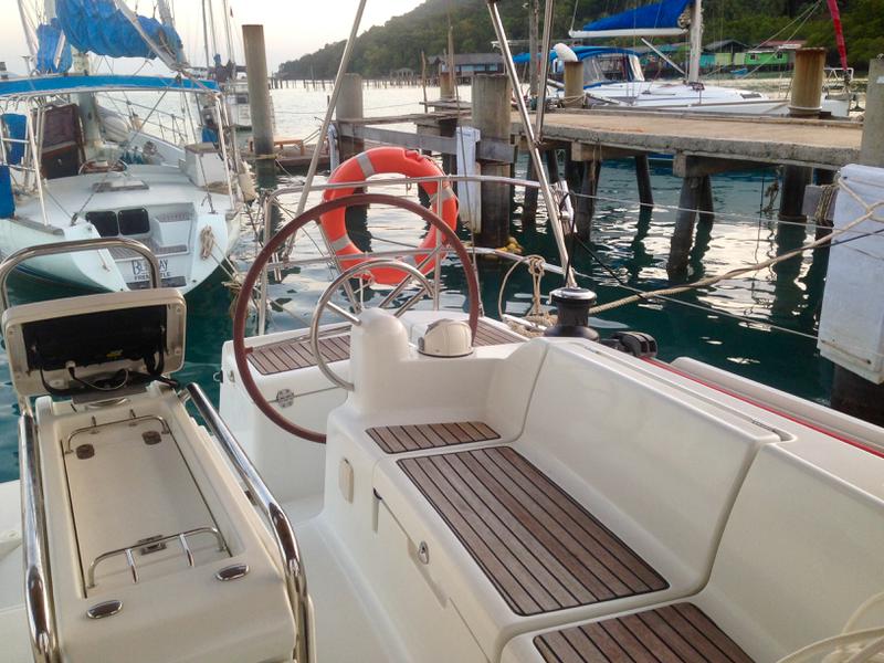 Book yachts online - sailboat - Jeanneau Sun Odyssey 409 - Malee - rent