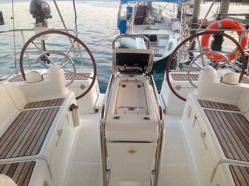 Book yachts online - sailboat - Jeanneau Sun Odyssey 409 - Malee - rent