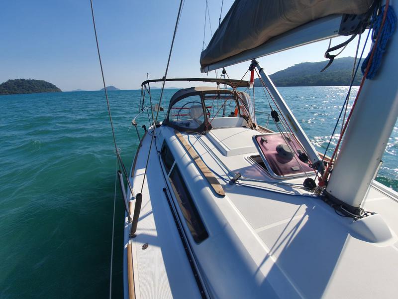 Book yachts online - sailboat - Sun Odyssey 33i - Aqua - rent