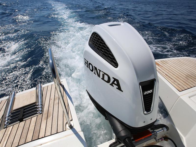 Book yachts online - motorboat - Merry Fisher 795 - Vito - rent