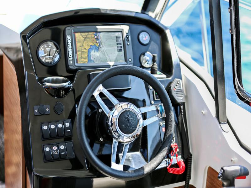 Book yachts online - motorboat - Merry Fisher 795 - Vito - rent