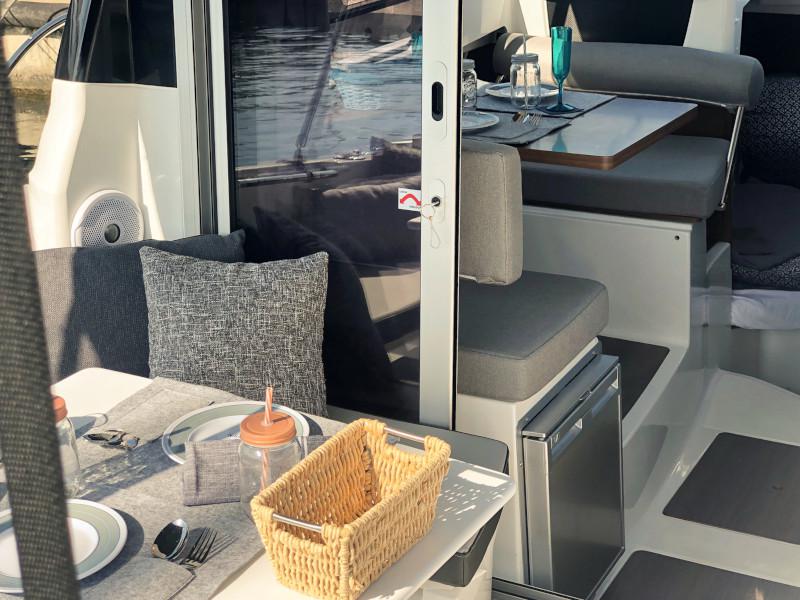 Book yachts online - motorboat - Merry Fisher 795 - Vito - rent