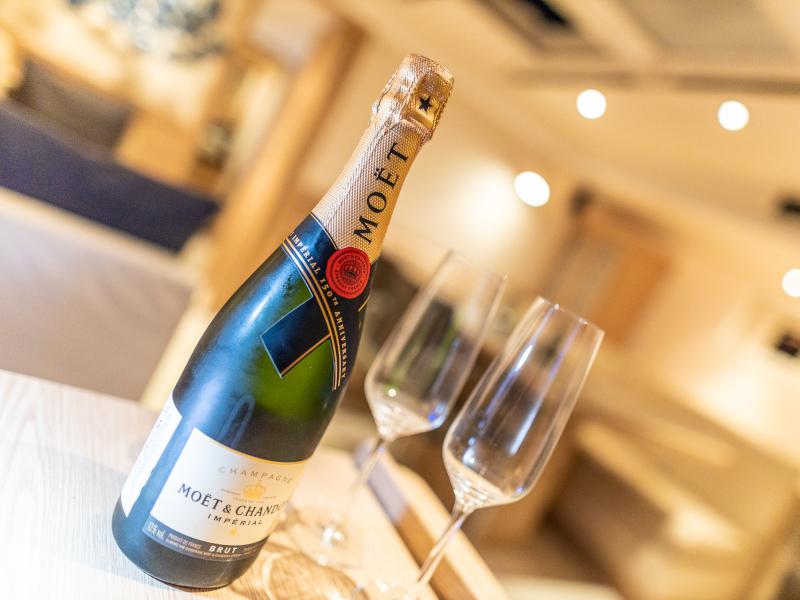 Book yachts online - sailboat - Hanse 630 - Flow - rent