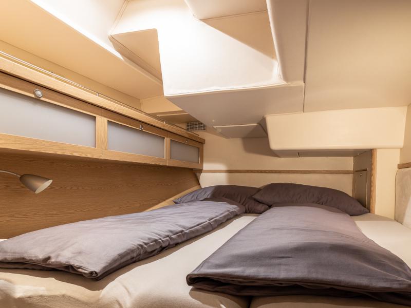 Book yachts online - sailboat - Hanse 630 - Flow - rent