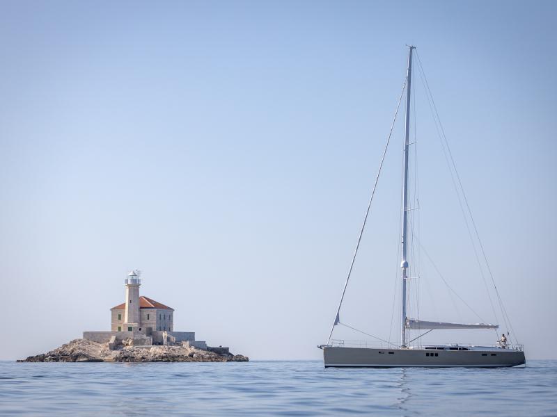 Book yachts online - sailboat - Hanse 630 - Zara - rent