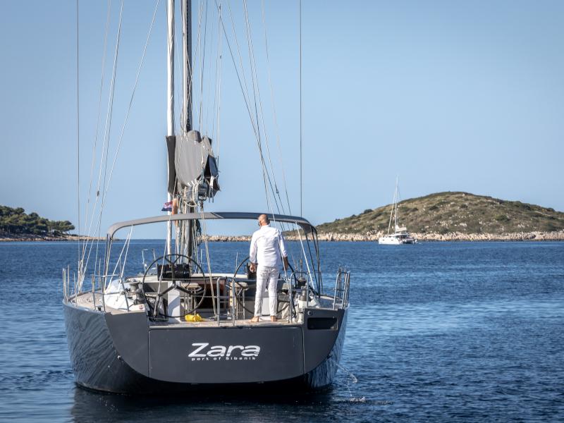 Book yachts online - sailboat - Hanse 630 - Zara - rent