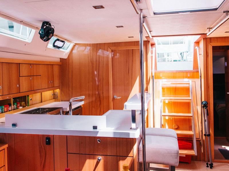 Book yachts online - sailboat - Hanse 630 - Zara - rent