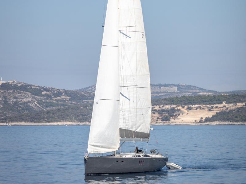 Book yachts online - sailboat - Hanse 630 - Zara - rent