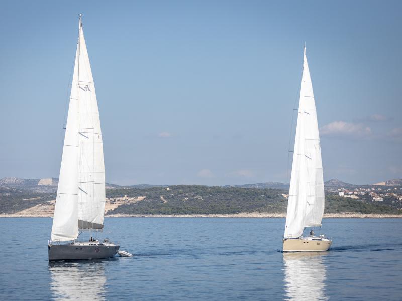 Book yachts online - sailboat - Hanse 630 - Zara - rent