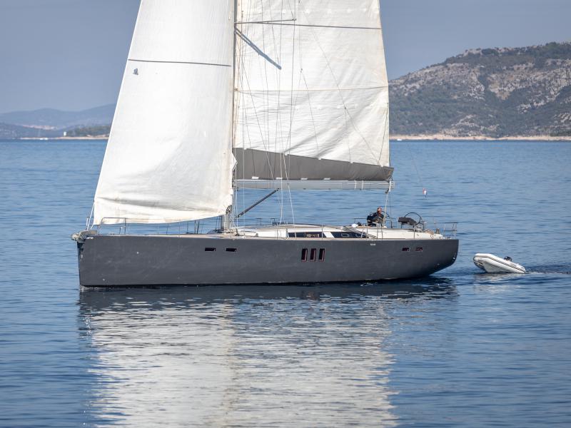 Book yachts online - sailboat - Hanse 630 - Zara - rent