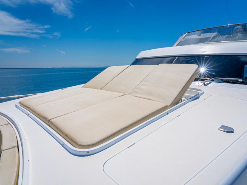 Book yachts online - motorboat - Cantieri di Pisa Akhir 85 - Maestrale - rent