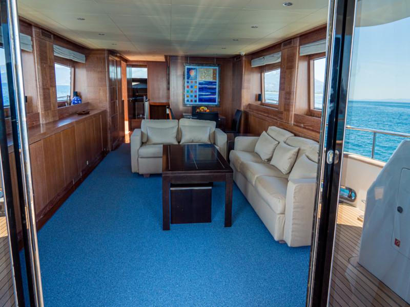 Book yachts online - motorboat - Cantieri di Pisa Akhir 85 - Maestrale - rent