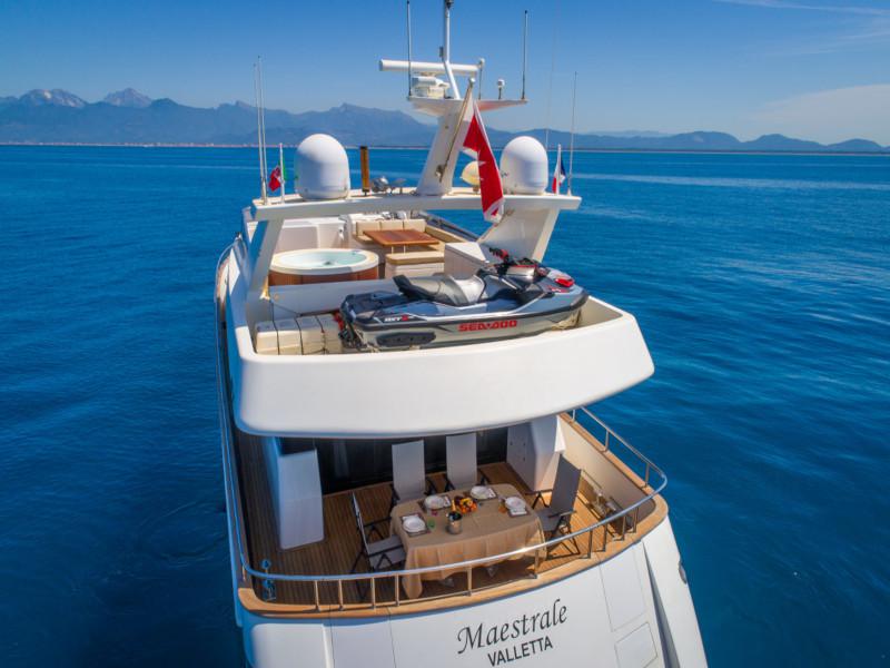Book yachts online - motorboat - Cantieri di Pisa Akhir 85 - Maestrale - rent