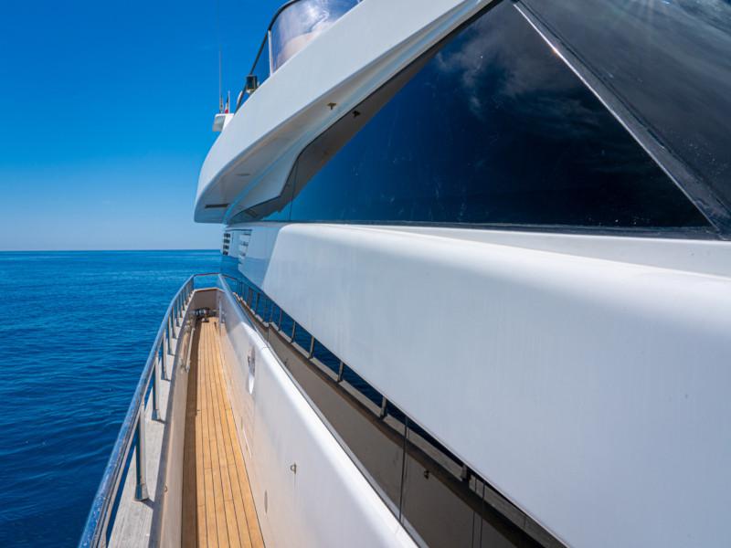 Book yachts online - motorboat - Cantieri di Pisa Akhir 85 - Maestrale - rent