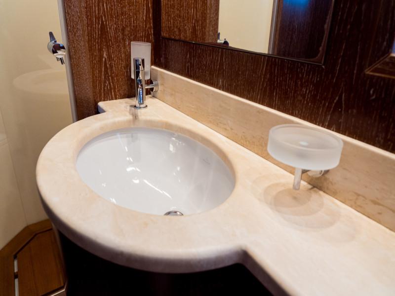 Book yachts online - motorboat - Cantieri di Pisa Akhir 85 - Maestrale - rent