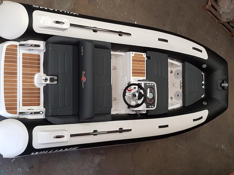 Book yachts online - motorboat - Cantieri di Pisa Akhir 85 - Maestrale - rent