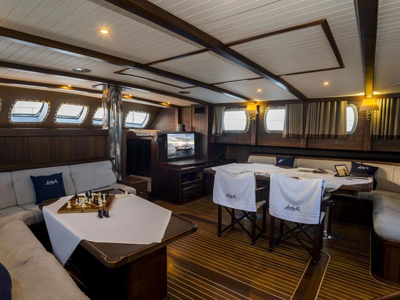 Book yachts online - other - Motor sailer - Lady Q - rent