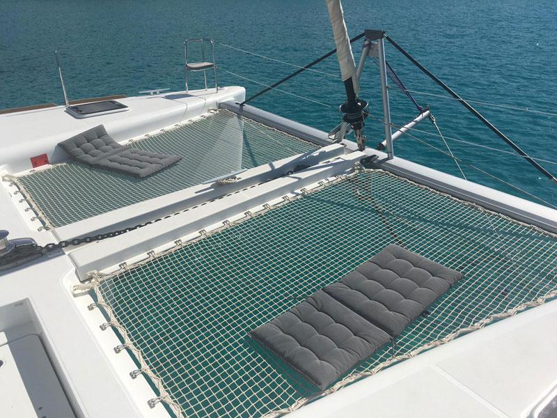 Book yachts online - catamaran - Lagoon 450  Flybridge Owner Version - Madrigal V - rent