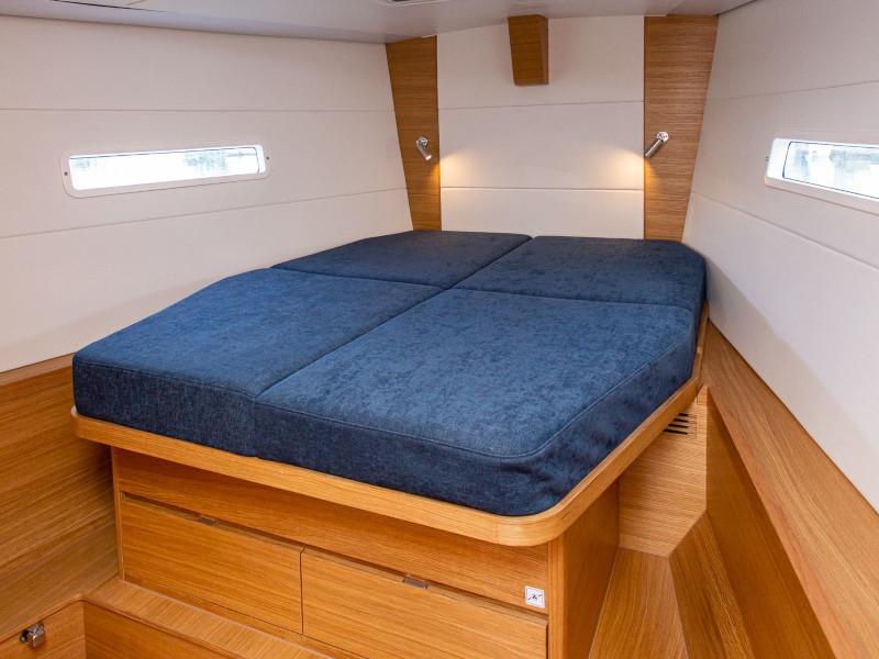 Book yachts online - sailboat - X4-6 model 2019 - Elena - rent