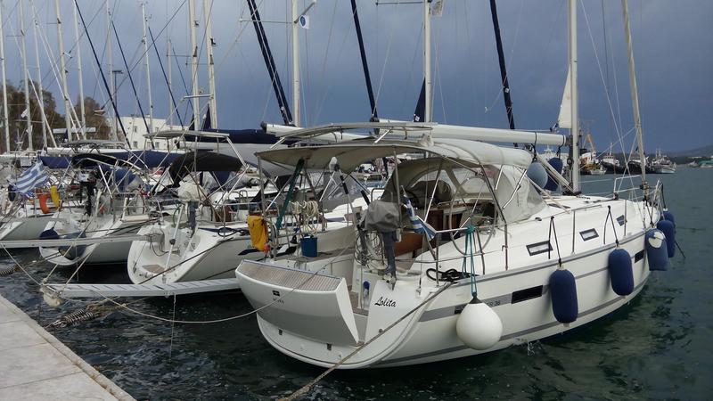 Book yachts online - sailboat - Bavaria Cruiser 36 - Lolita - rent