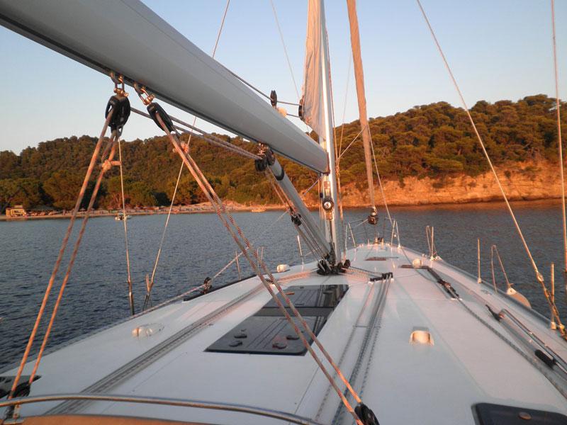 Book yachts online - sailboat - Bavaria Cruiser 36 - Lolita - rent