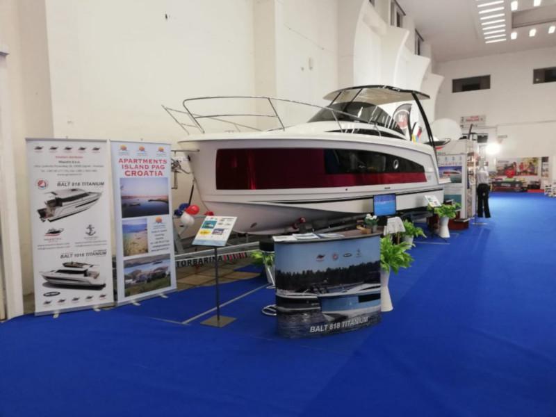 Book yachts online - motorboat - Balt 818 Titanium - Valentina 2 - rent