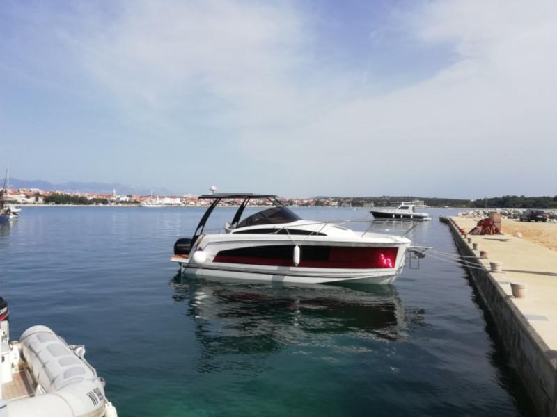 Book yachts online - motorboat - Balt 818 Titanium - Valentina 2 - rent