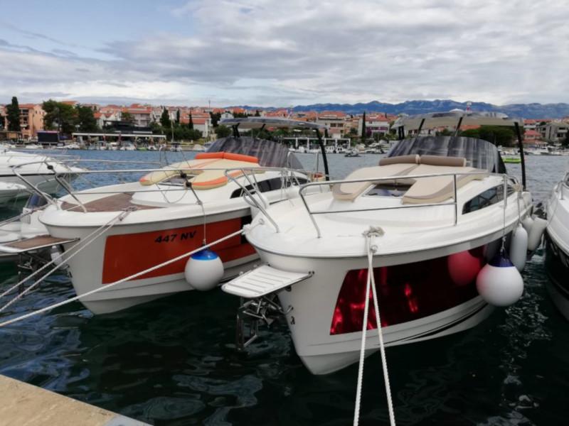 Book yachts online - motorboat - Balt 818 Titanium - Valentina 2 - rent