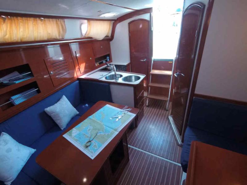 Book yachts online - sailboat - Hanse 342 - 9 Muses - rent