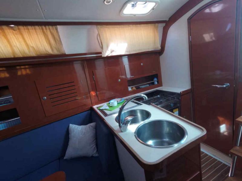 Book yachts online - sailboat - Hanse 342 - 9 Muses - rent