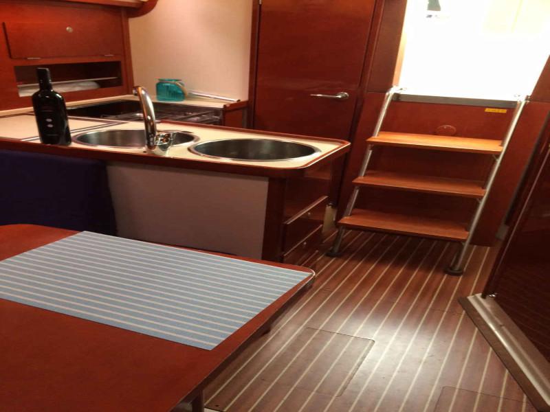 Book yachts online - sailboat - Hanse 342 - 9 Muses - rent