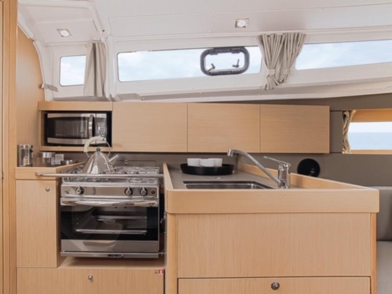 Book yachts online - sailboat - Oceanis 35.1 - Europa - rent