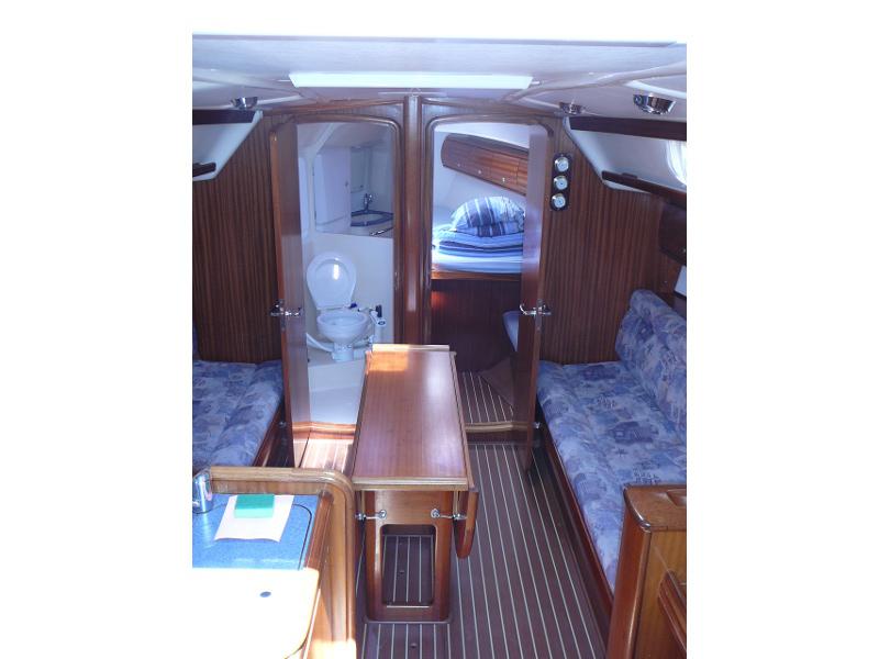 Book yachts online - sailboat - Bavaria 36 - Kai - rent