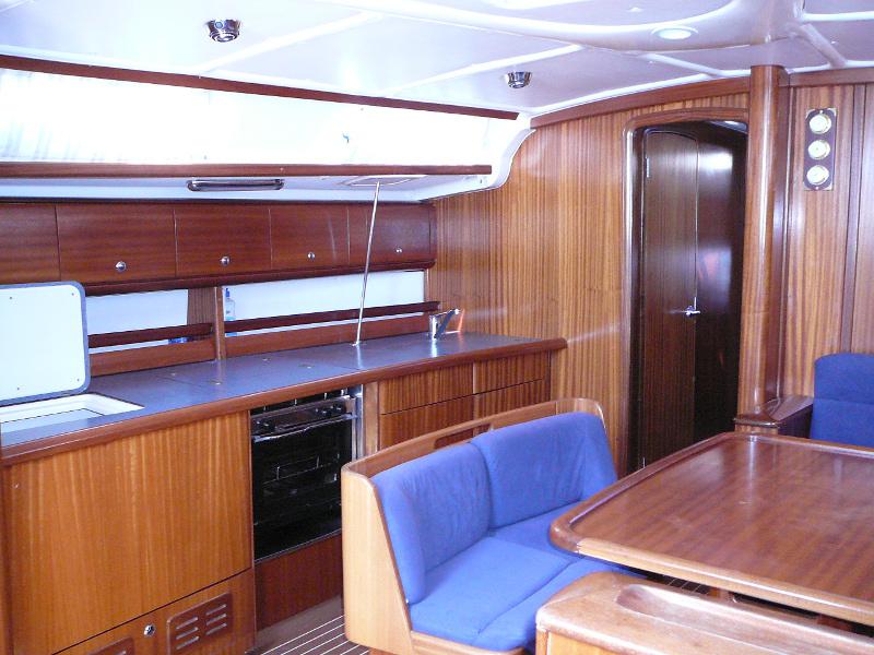 Book yachts online - sailboat - Bavaria 44 - Griffin - rent