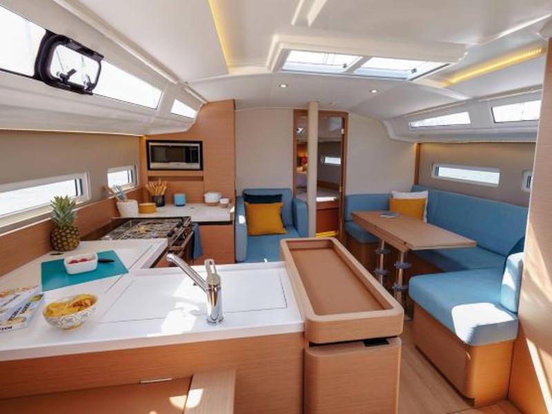 Book yachts online - sailboat - Sun Odyssey 410 - Exsense - rent