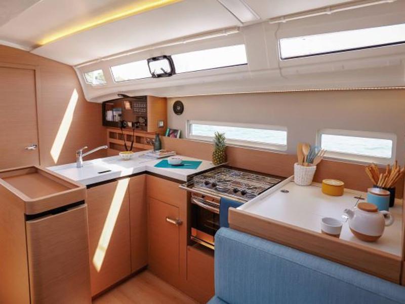 Book yachts online - sailboat - Sun Odyssey 410 - Exsense - rent