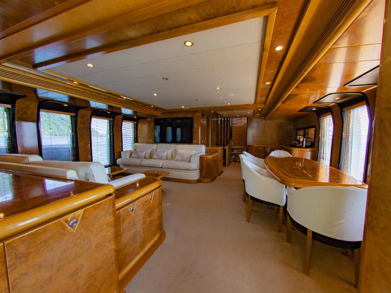 Book yachts online - motorboat - Posillipo Technema 82 - Say Yes - rent