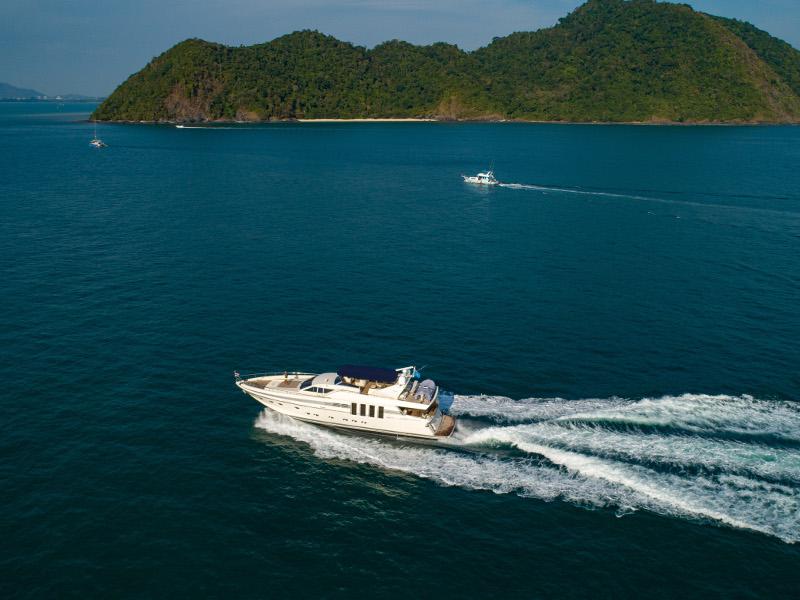 Book yachts online - motorboat - Posillipo Technema 82 - Say Yes - rent