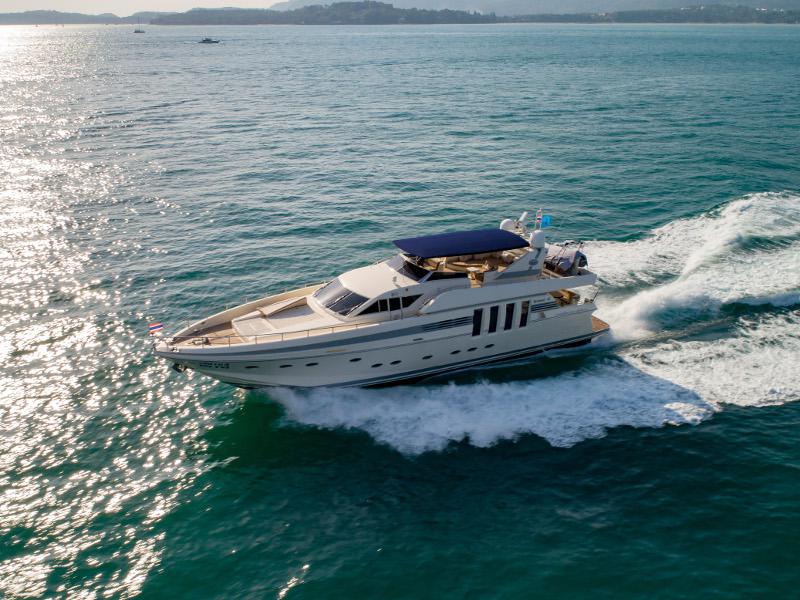 Book yachts online - motorboat - Posillipo Technema 82 - Say Yes - rent