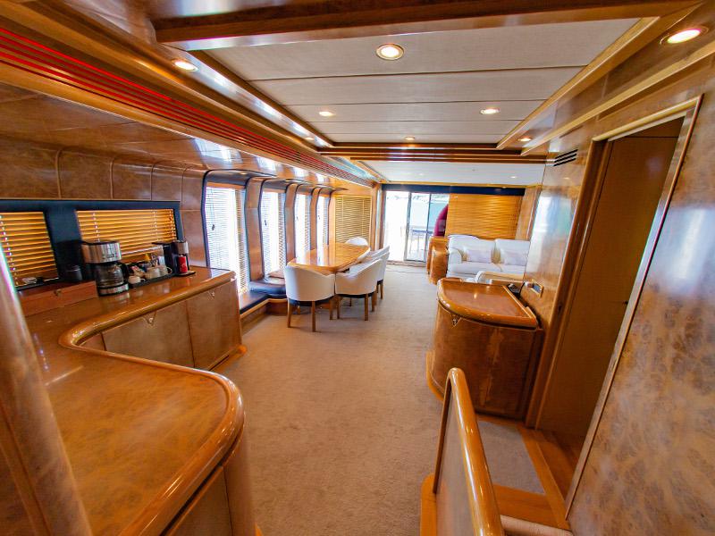 Book yachts online - motorboat - Posillipo Technema 82 - Say Yes - rent