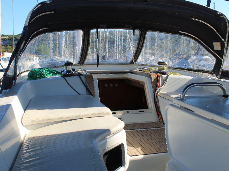 Book yachts online - sailboat - Jeanneau 53 - Madeleine - rent