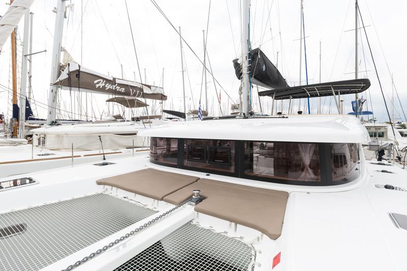 Book yachts online - catamaran - Lagoon 42 - Barchetta II - rent