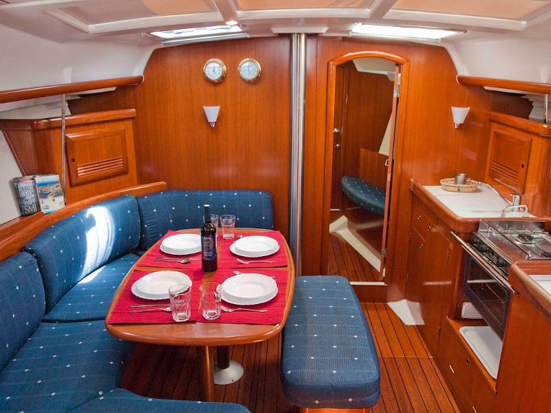 Book yachts online - sailboat - Oceanis 393 Clipper - Chiruca - rent