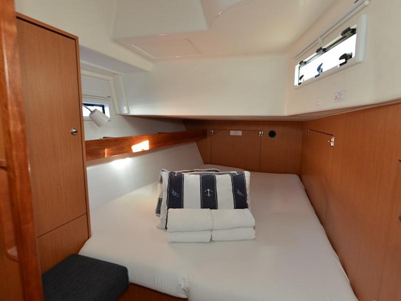 Book yachts online - sailboat - Bavaria 45 Cruiser - Airen - rent
