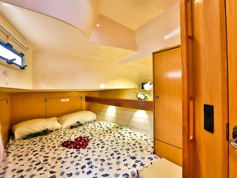 Book yachts online - sailboat - Bavaria 45 Cruiser - Airen - rent