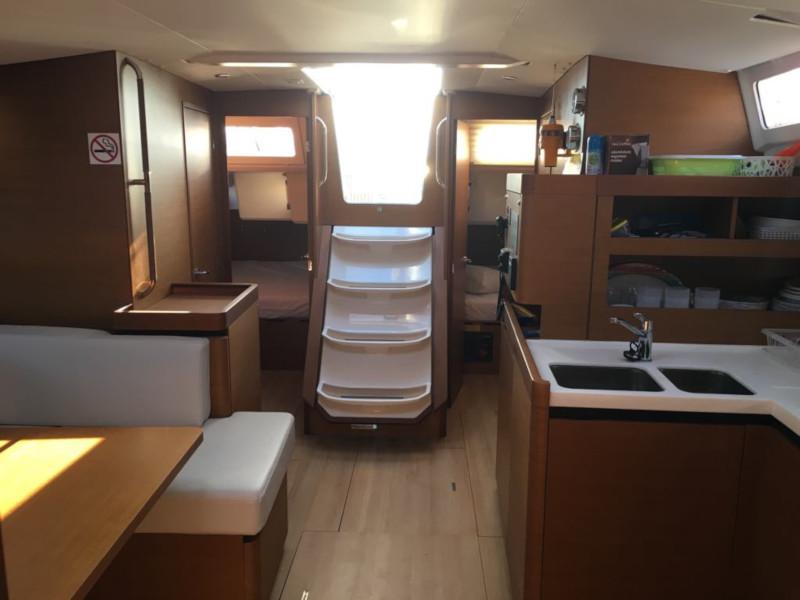 Book yachts online - sailboat - Sun Odyssey 490 - Lady Flora 2 - rent