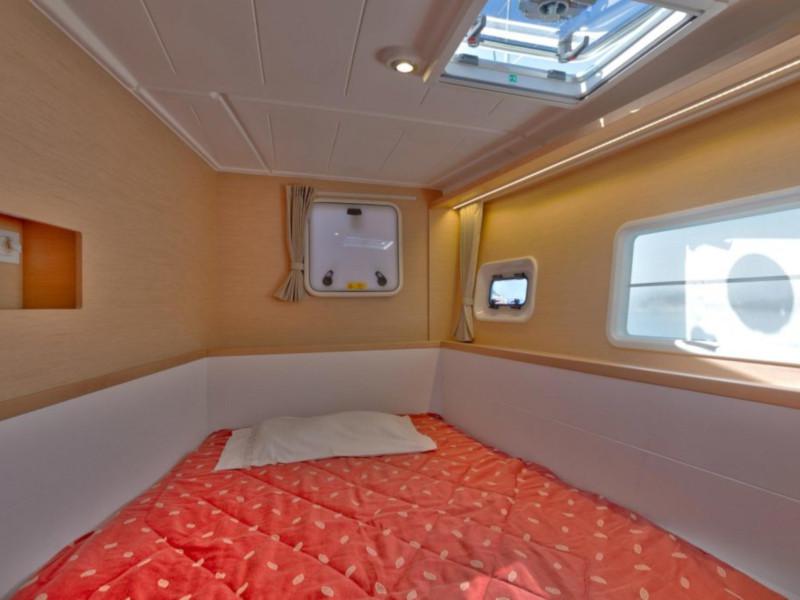 Book yachts online - catamaran - Lagoon 400 S2 - Armonia - rent
