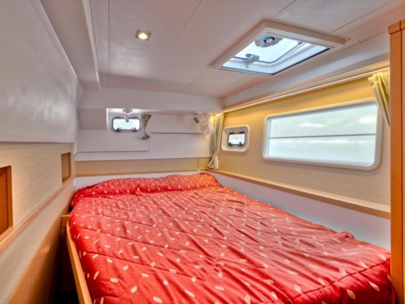 Book yachts online - catamaran - Lagoon 400 S2 - Armonia - rent