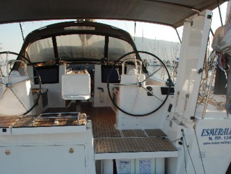 Book yachts online - sailboat - Dufour 460 Grand Large - Esmeralda - rent